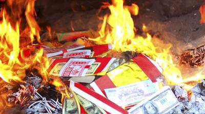 Bài văn khấn hóa vàng chính xác và đầy đủ nhất hiện nay